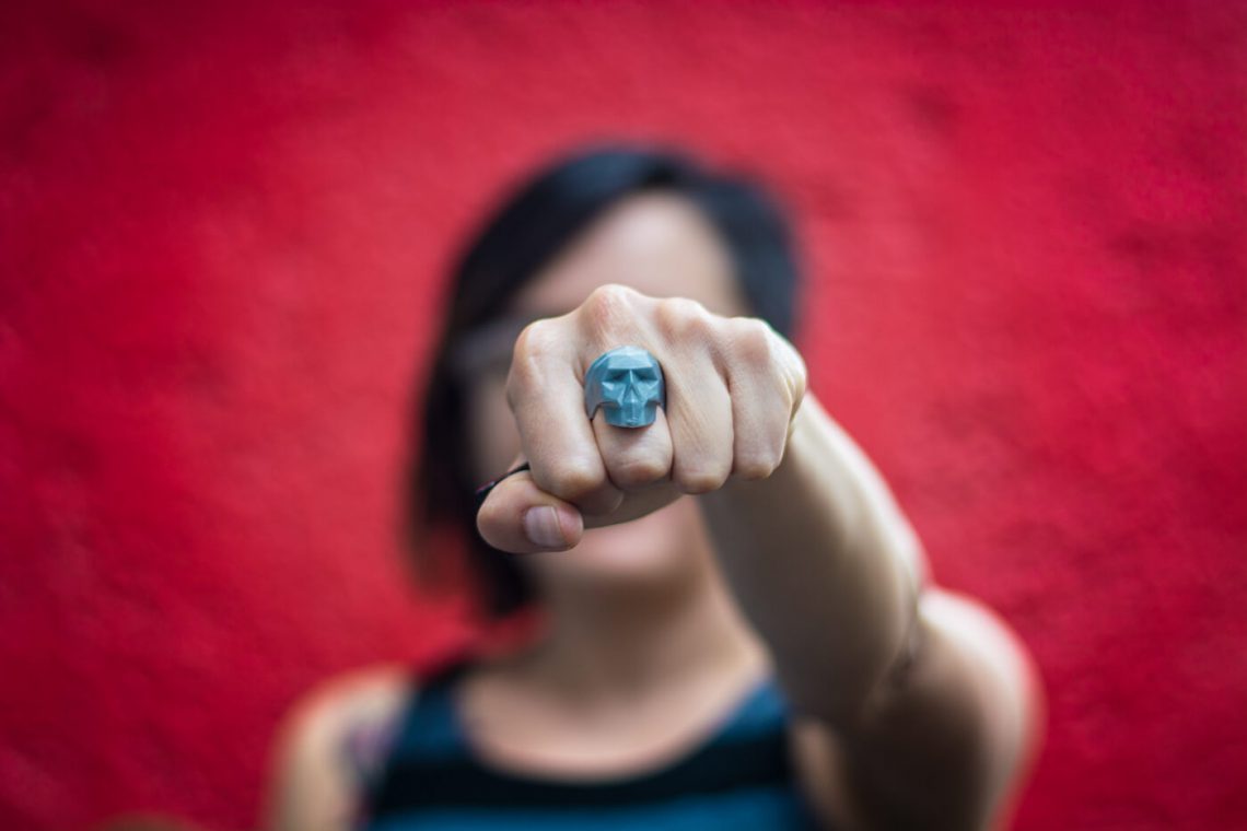 3D printed skull ring. Photo credit: Guillermo Meza